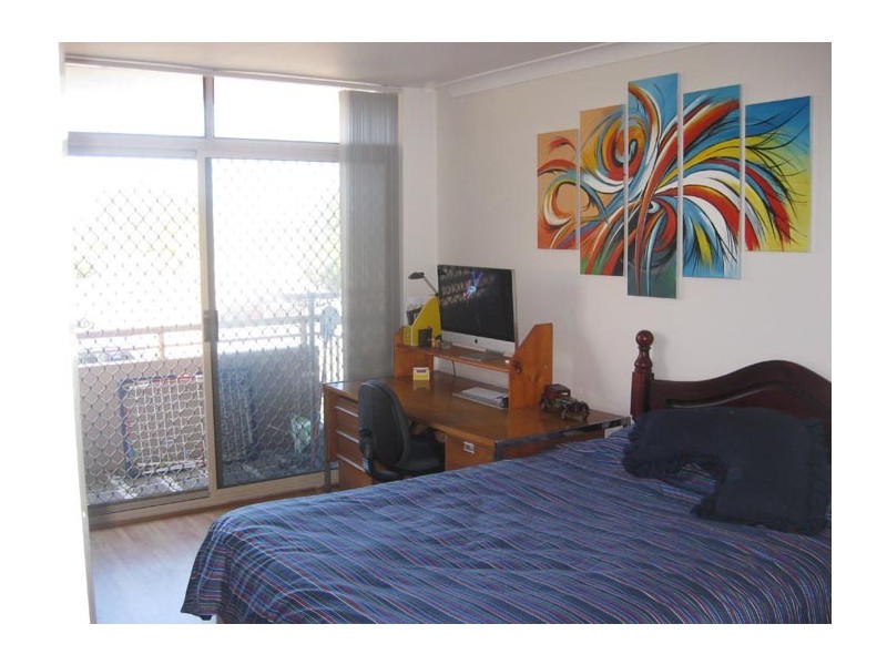 4/275 Lyons road, Russell Lea NSW 2046