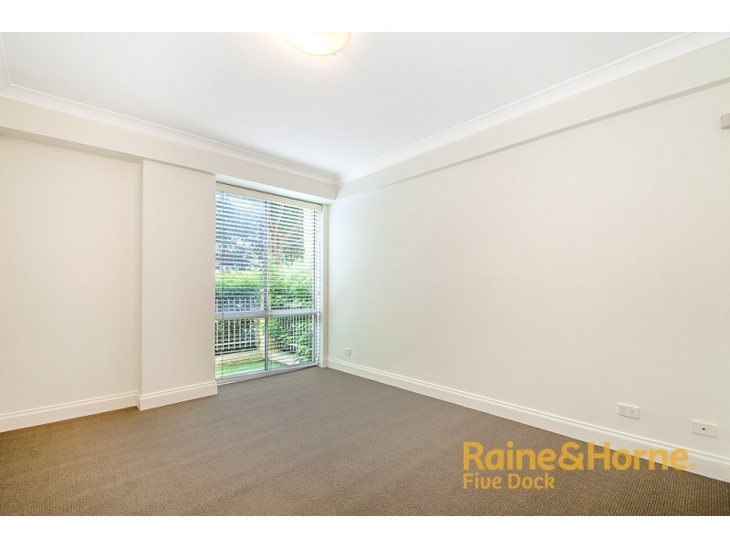 18/1 Kings Bay Ave, Five Dock NSW 2046