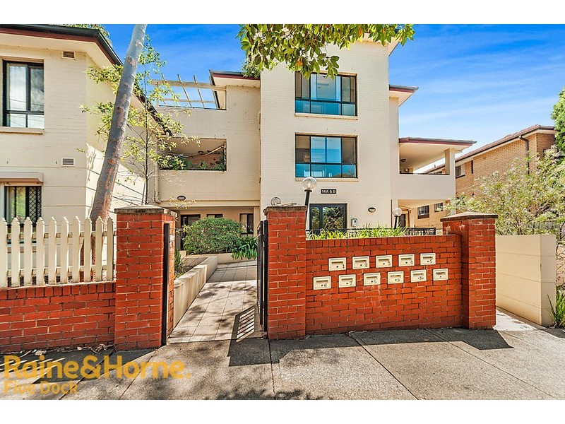 2/14 A and B Orpington Street, Ashfield NSW 2131
