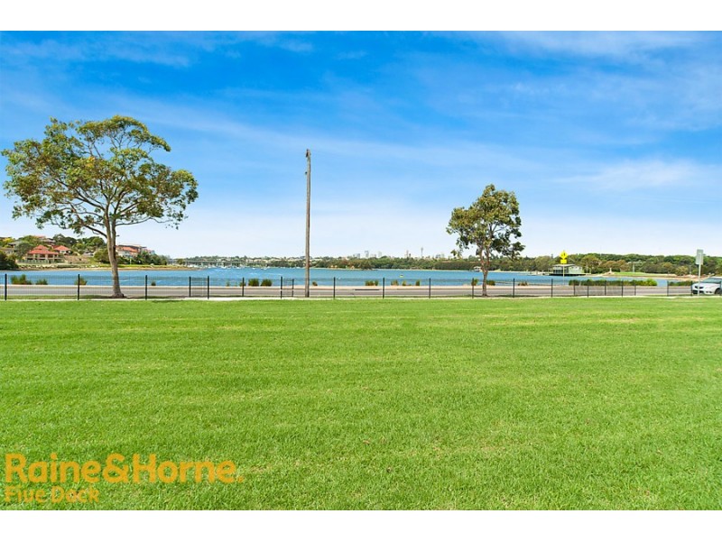 2 Noble Street, Rodd Point NSW 2046