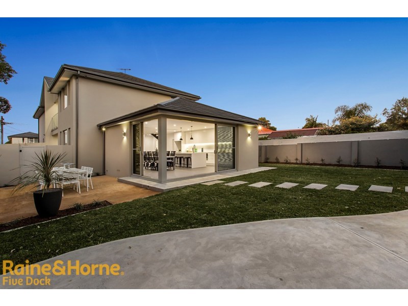 31A Arthur St (Entrance from Howley St), Rodd Point NSW 2046