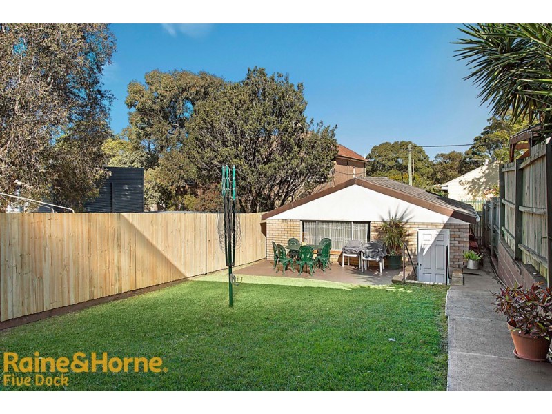 19 Brent St, Russell Lea NSW 2046