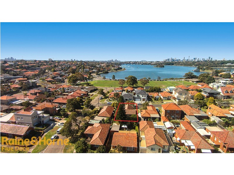 39 Princess Avenue, Rodd Point NSW 2046