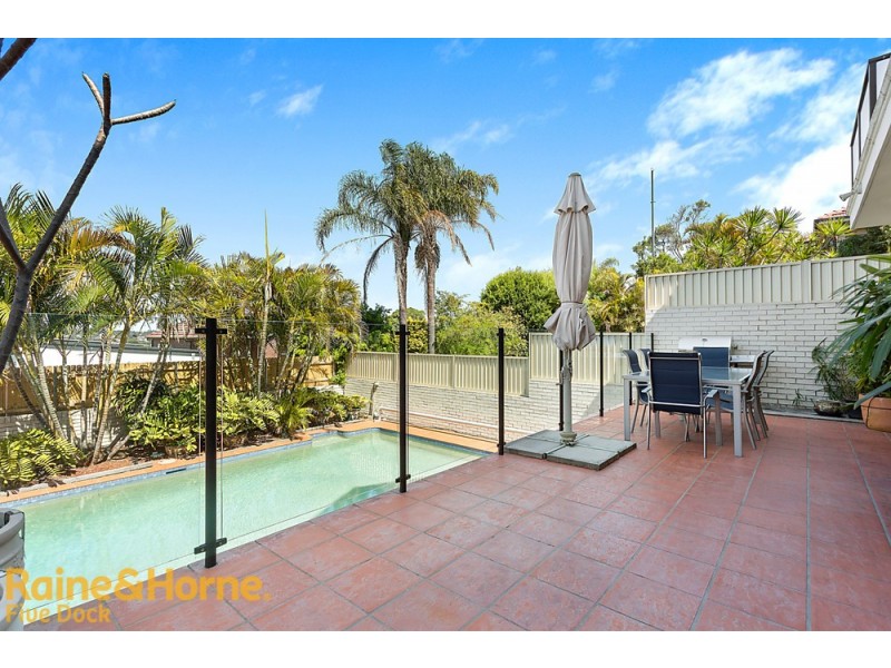 15 Undine Street, Russell Lea NSW 2046