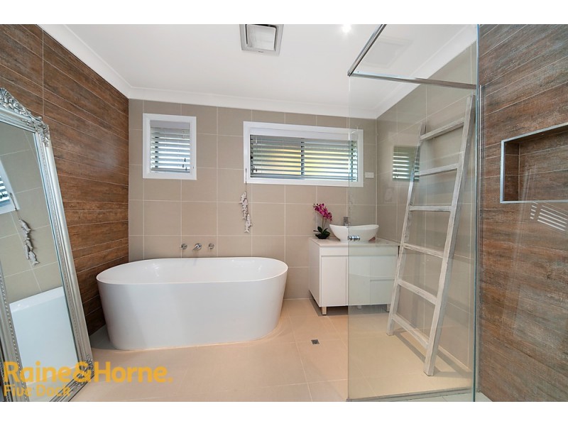 8 Poppy Place, Greystanes NSW 2145