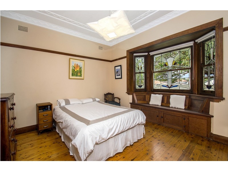 16 Walker Street, Canada Bay NSW 2046