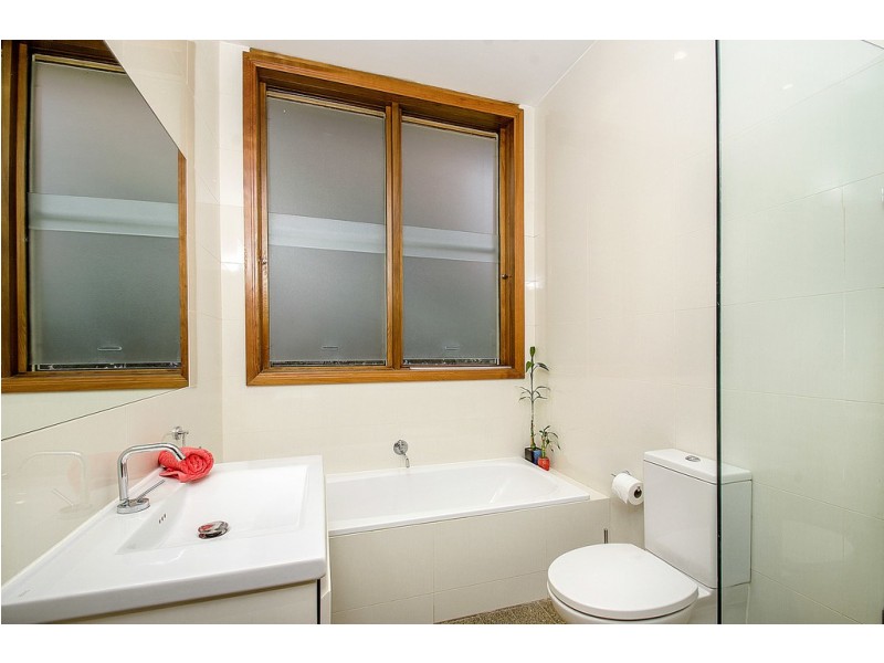 16 Walker Street, Canada Bay NSW 2046