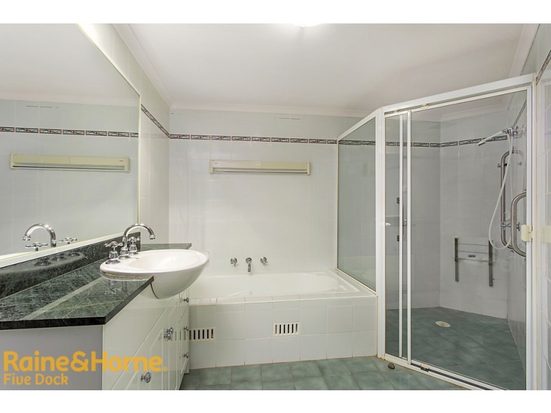 2/1 Blackwall Point Road, Abbotsford NSW 2046