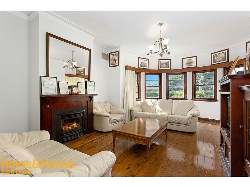 2/352 Lyons Road, Russell Lea NSW 2046