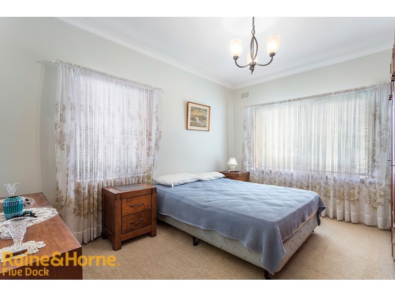 13 Curtin Ave, Abbotsford NSW 2046