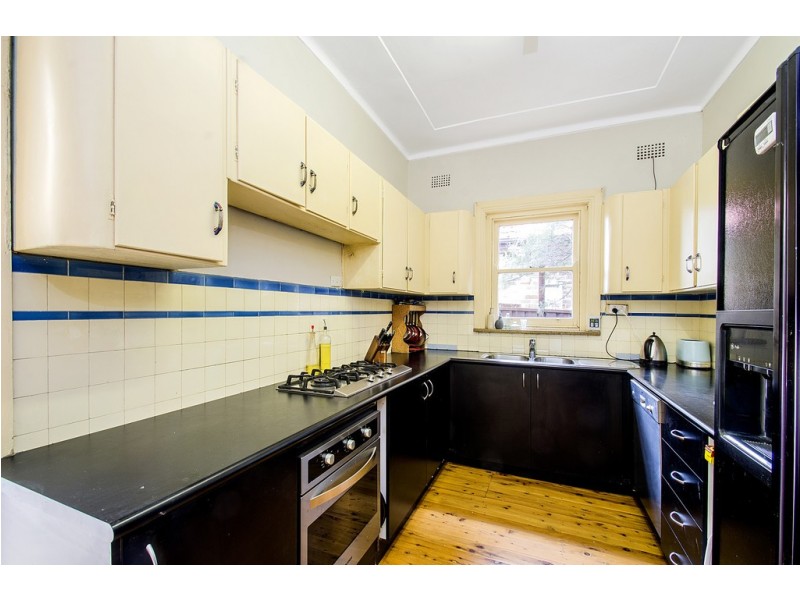 16 Walker Street, Canada Bay NSW 2046