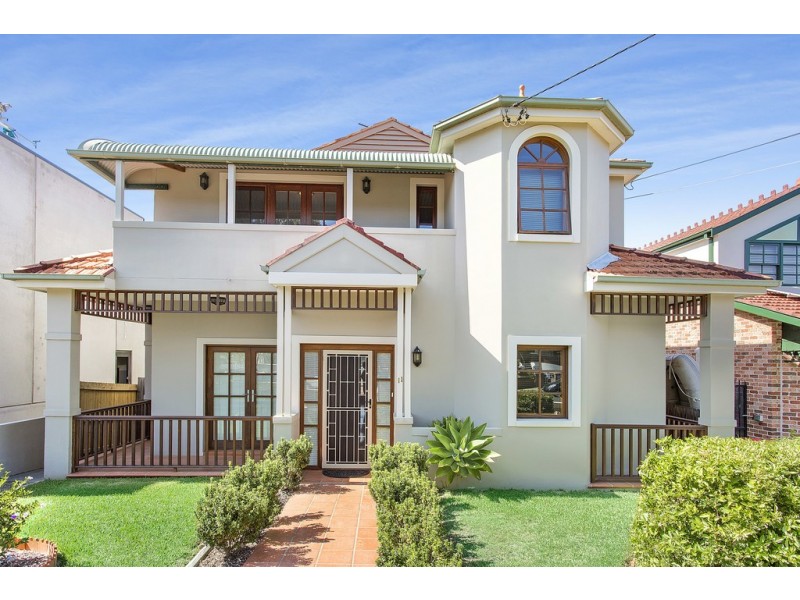 11 Seabrook Ave, Russell Lea NSW 2046