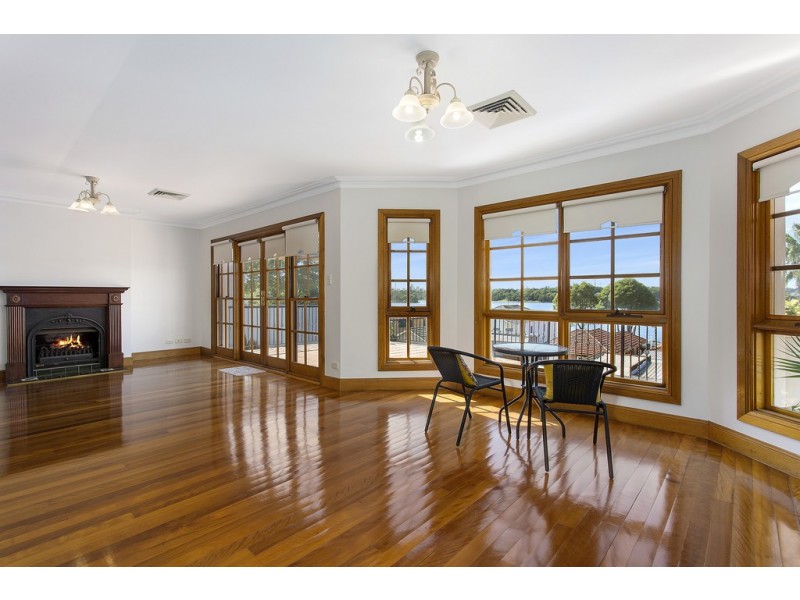 11 Seabrook Ave, Russell Lea NSW 2046