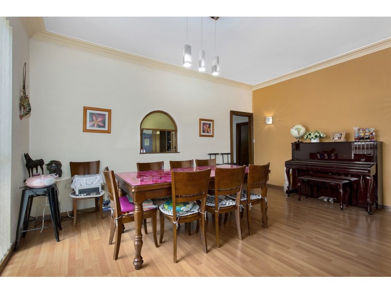 575 Lyons Road West, Canada Bay NSW 2046