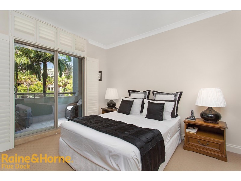 10/10 Kings Park CCT, Five Dock NSW 2046