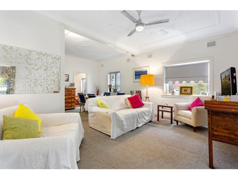 262 Lyons Road, Russell Lea NSW 2046