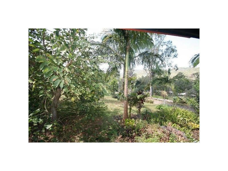 22 Browns Road, Eumundi QLD 4562