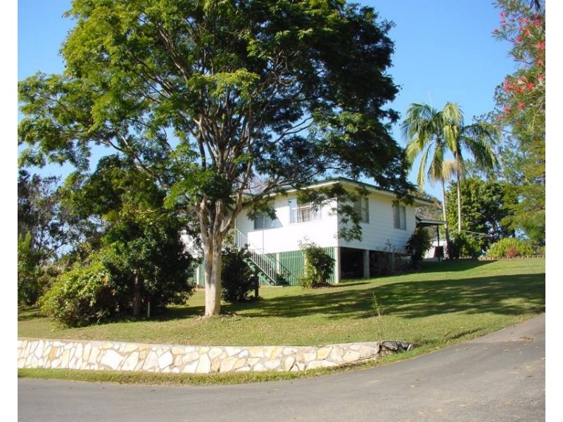 27 Pine Street, Pomona QLD 4568