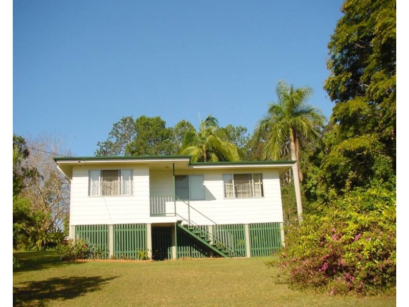 27 Pine Street, Pomona QLD 4568