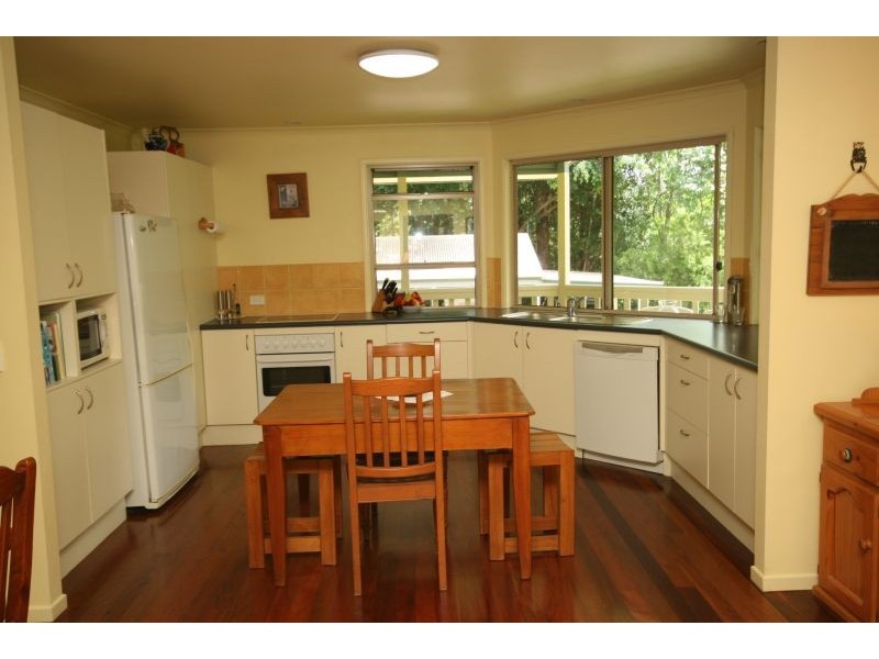 184 Gumboil Road, Tinbeerwah QLD 4563