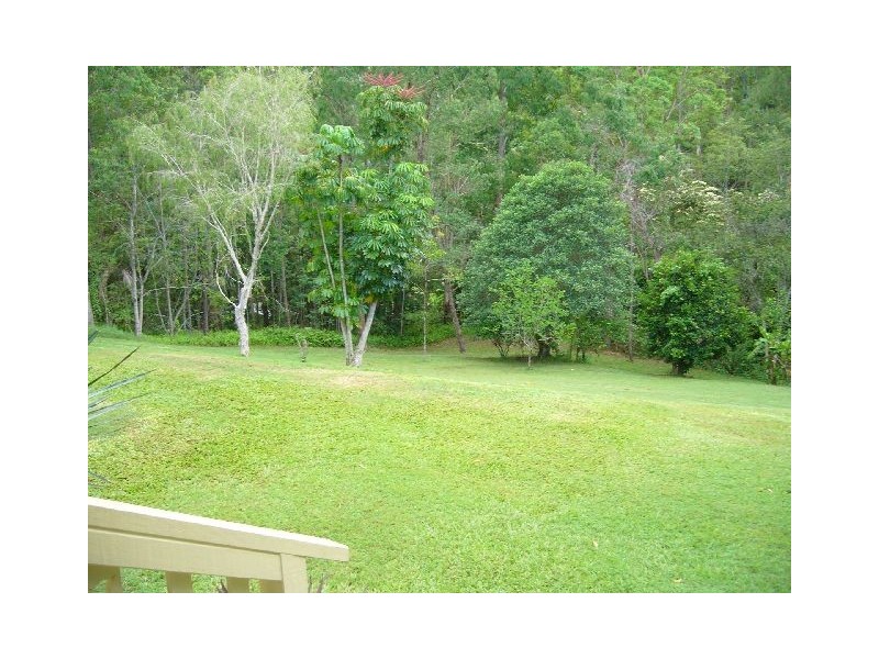 184 Gumboil Road, Tinbeerwah QLD 4563