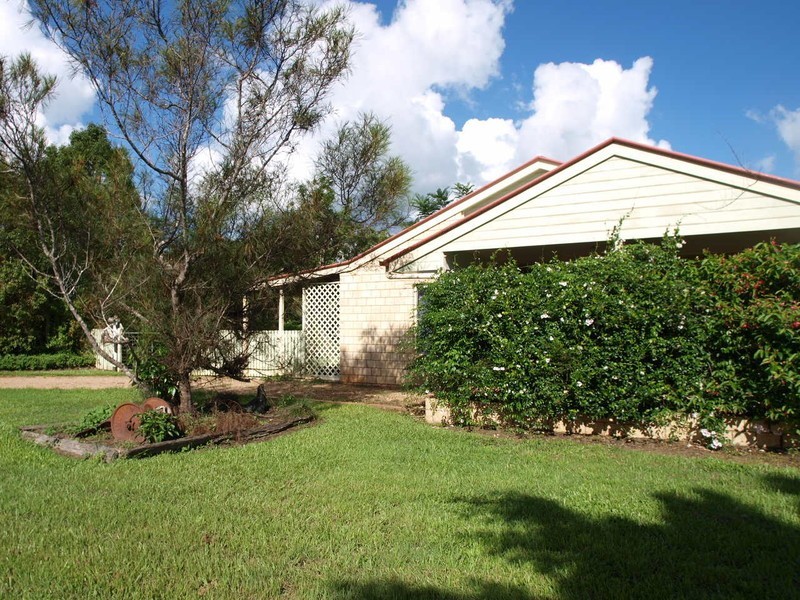 20 Saunders Drive, Cooran QLD 4569