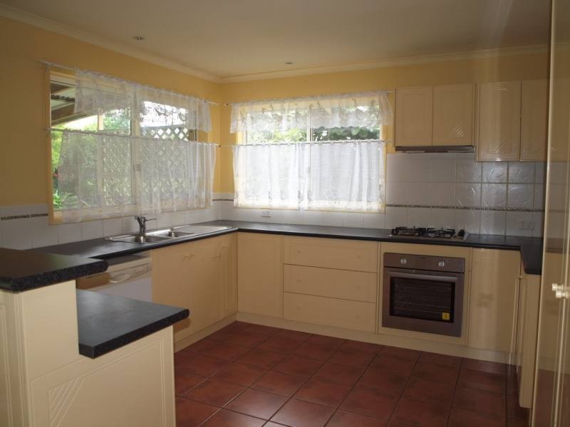 20 Saunders Drive, Cooran QLD 4569