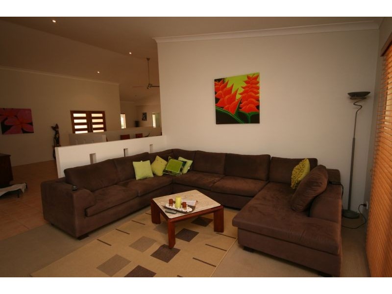 10 Blackbean Court, Cooroy QLD 4563