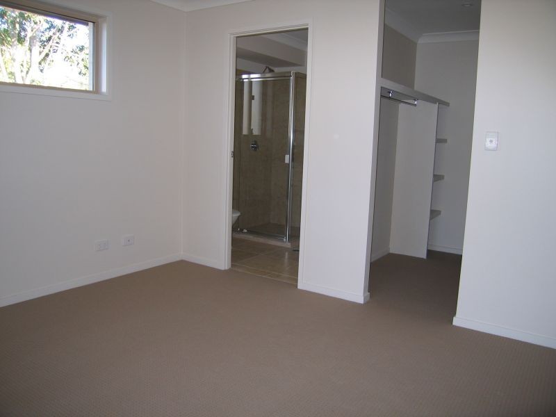 12 Prospect Place, Cooroy QLD 4563