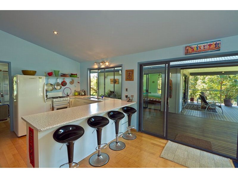 565 Coles Creek Rd, Cooran QLD 4569