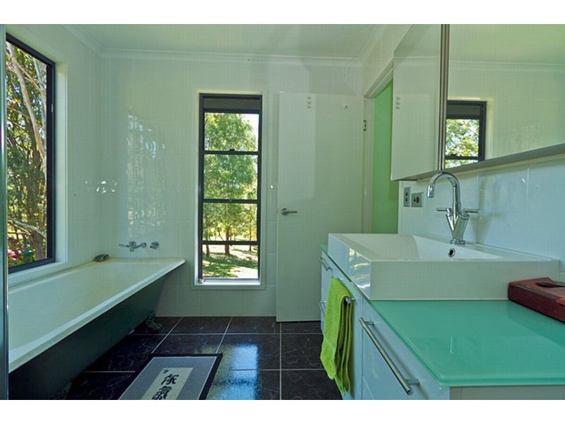 565 Coles Creek Rd, Cooran QLD 4569