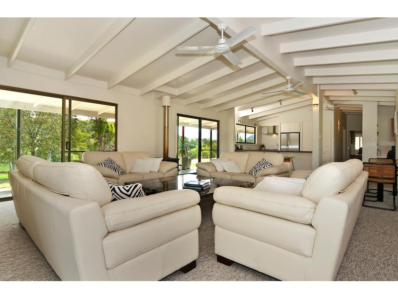 6 Fleetwood Road, Eumundi QLD 4562