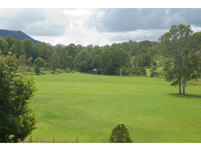 6 Fleetwood Road, Eumundi QLD 4562