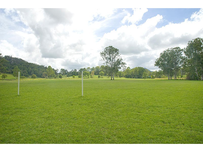 6 Fleetwood Road, Eumundi QLD 4562