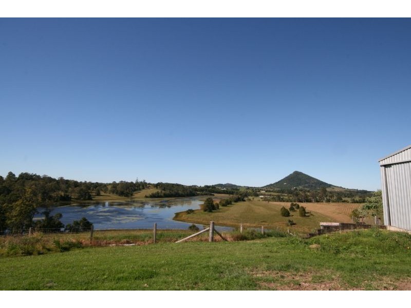 118 Hoy Road, Cooroy QLD 4563