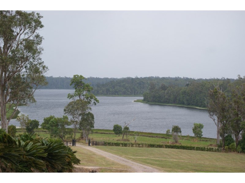 118 Hoy Road, Cooroy QLD 4563