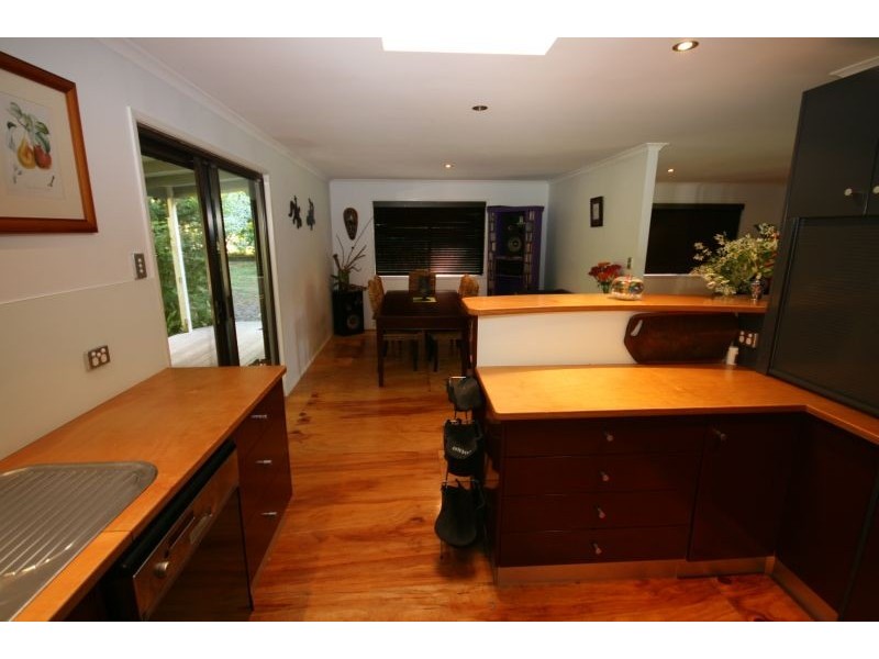 24  Sunrise Road, Tinbeerwah QLD 4563
