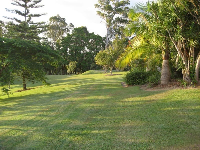 12 Pine Tree Drive West, Cooroy QLD 4563