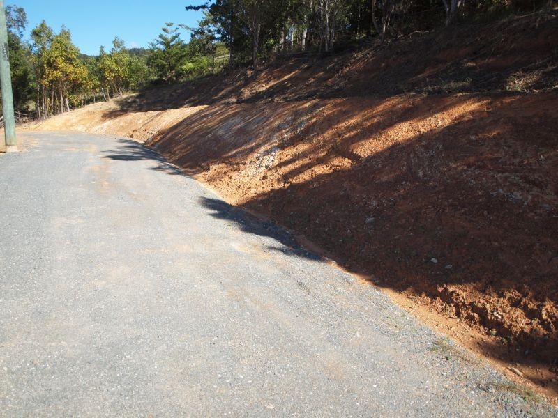 16 Palmer St, Kin Kin QLD 4571