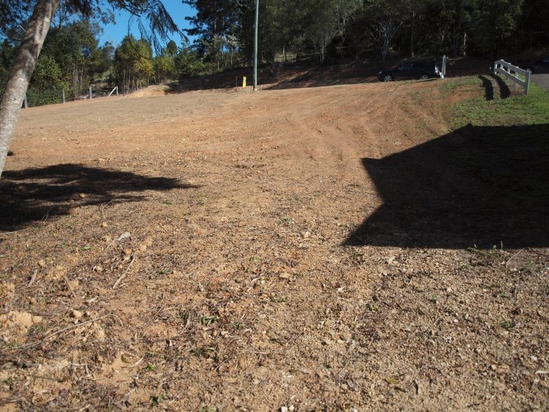 16 Palmer St, Kin Kin QLD 4571