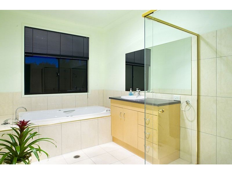 1 Monomeet Close, Eumundi QLD 4562