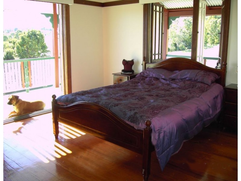 34 Sallwood Crt, Pomona QLD 4568