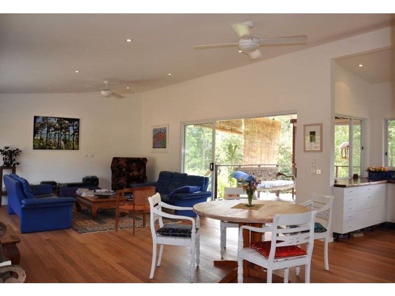10 Lily Court, Doonan QLD 4562