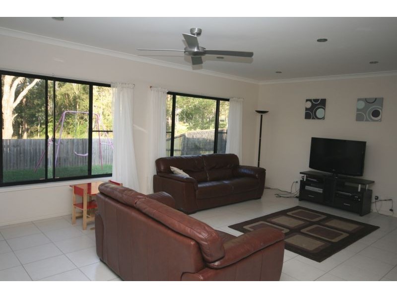 62 Elm Street, Cooroy QLD 4563