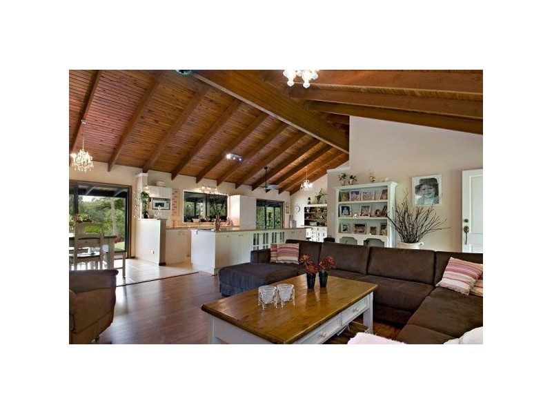 6 Golden Rain Lane, Eumundi QLD 4562