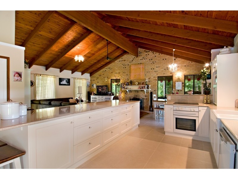 6 Golden Rain Lane, Eumundi QLD 4562