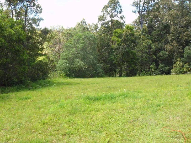 18 Mitchell Crt, Cooran QLD 4569