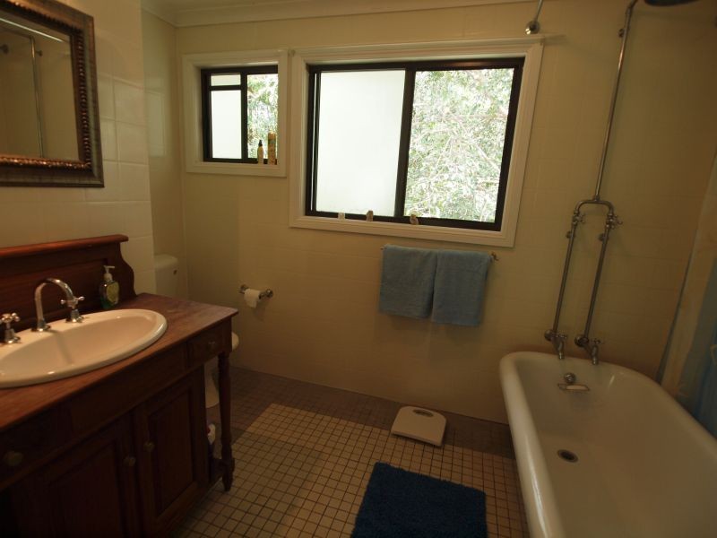 31 Tablelands Rd, Cooran QLD 4569