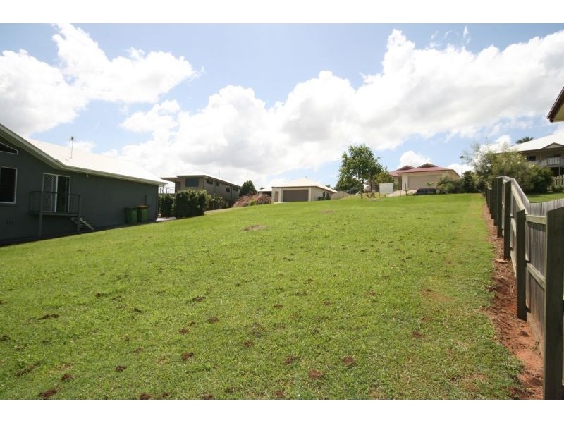 18 Kensington Drive, Cooroy QLD 4563