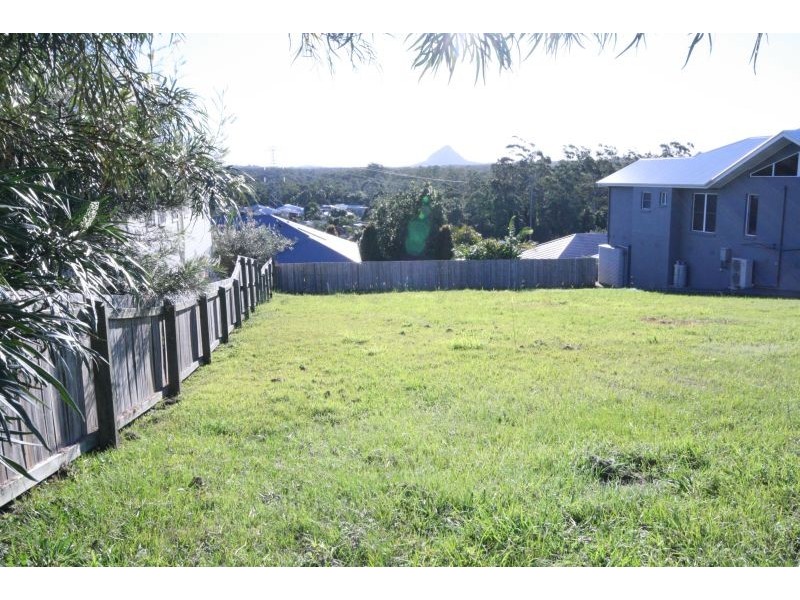 18 Kensington Drive, Cooroy QLD 4563